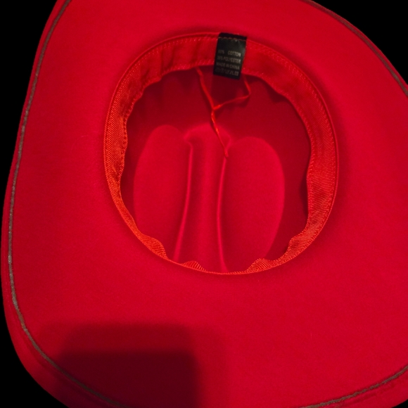 Red Western Hat - Picture 3 of 3